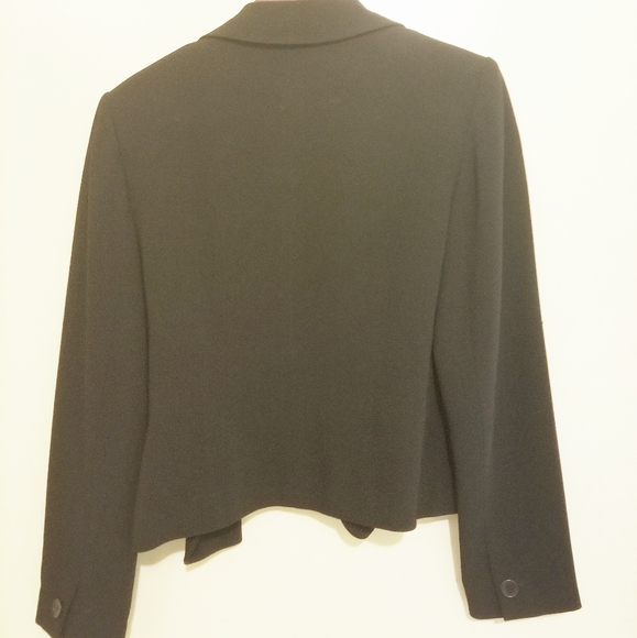 ANN TAYLOR CLASSIC BLACK 4 BUTTON BLAZER - Picture 2 of 4